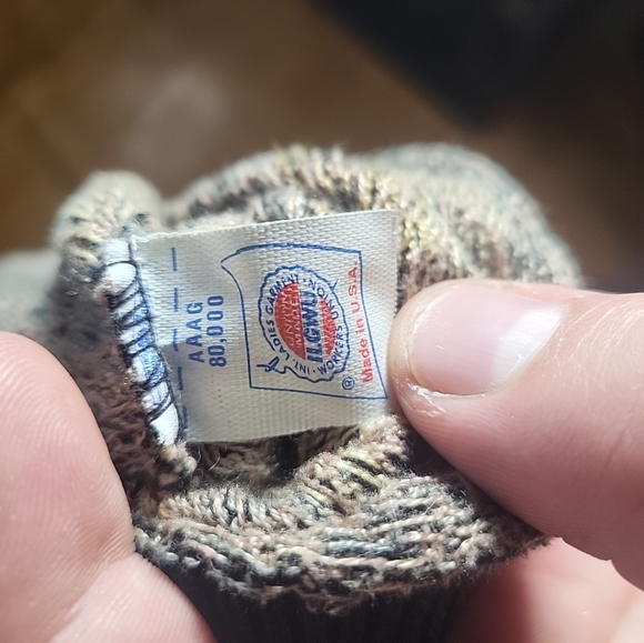 Vintage Tricots St. Raphael Sweater Men Size L Tan Geometric Union Made In USA - Picture 4 of 4